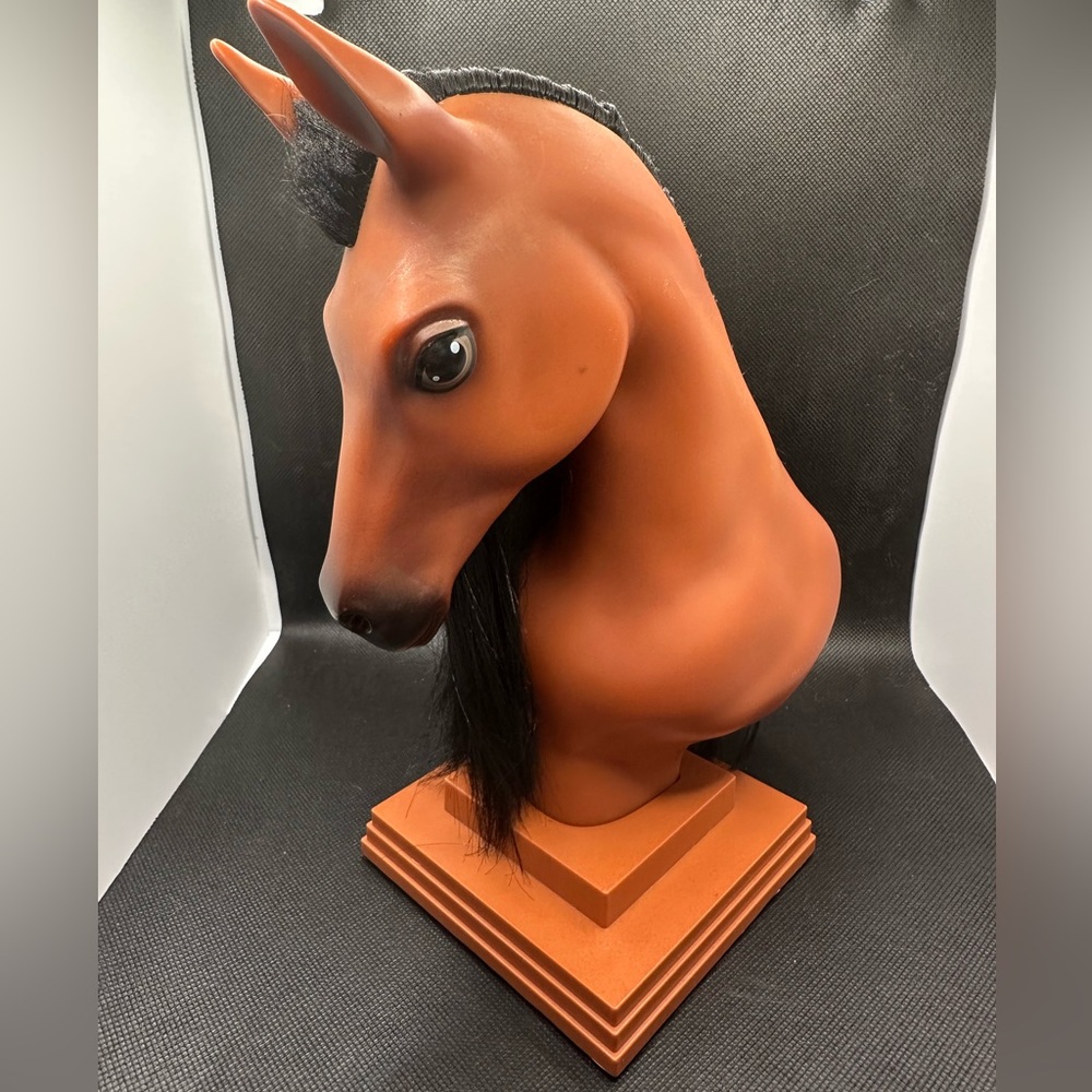 Breyer Mane Beauty Arabian Brown Horse Styling Head